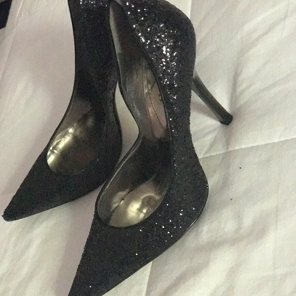 Shoes - Picture 4 of 6